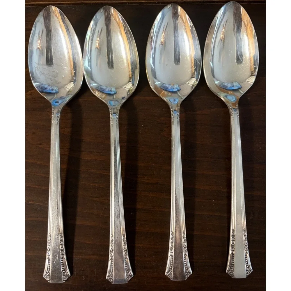 Oneida 1881 Rogers Floral Queen Silverplate Tablespoons Serving Spoons Set of 4